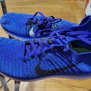 Nike Free RN Flyknit